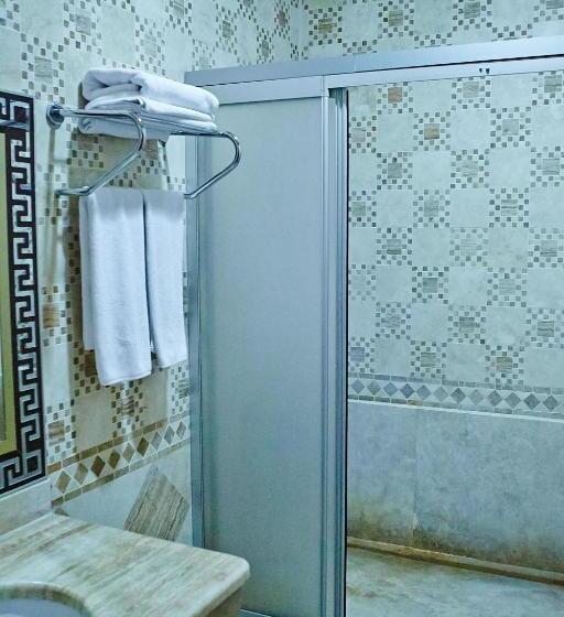 اتاق استاندارد سه نفره, Grand Nakhchivan