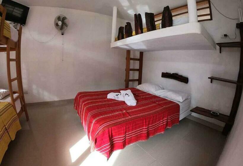 חדר לארבעה סטנדרטי עם נוף לגינה, Huluwaju