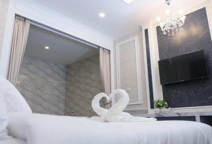 디럭스 룸, Varimantra