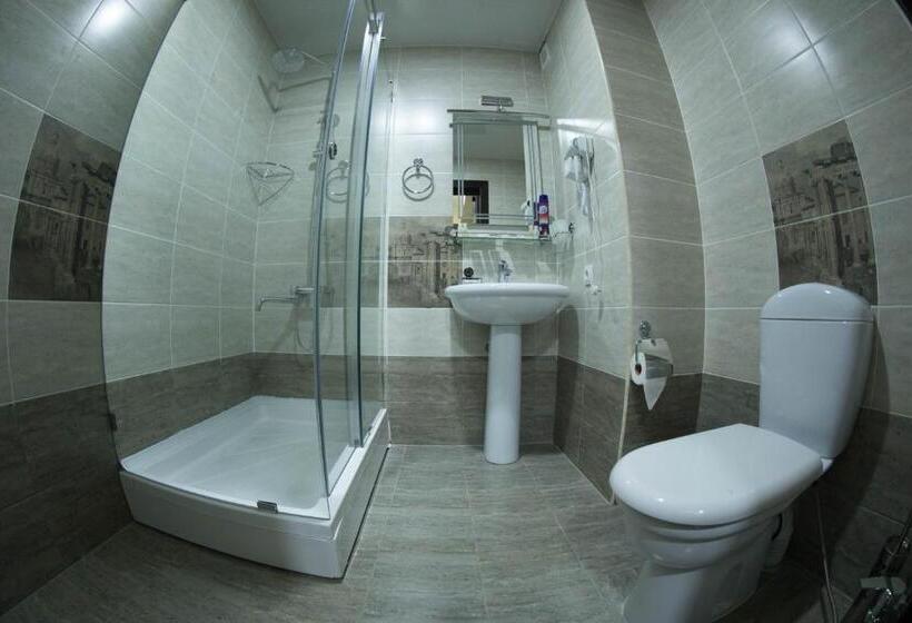 디럭스 룸 킹사이즈 침대, Marhabo Hotel Palace