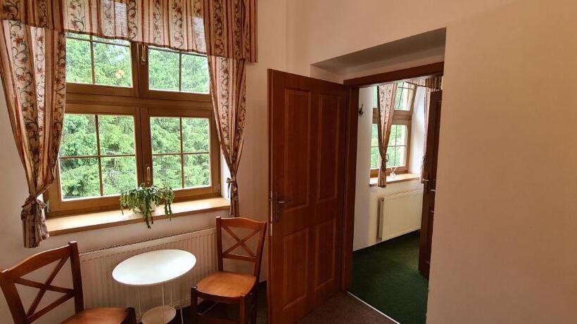 חדר סטנדרט לארבעה, Královský Dvůr Bílý Potok