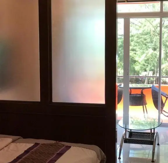 オーシャンビュースタンダードルームバルコニー付き, Sunny Beach View Guesthouse
