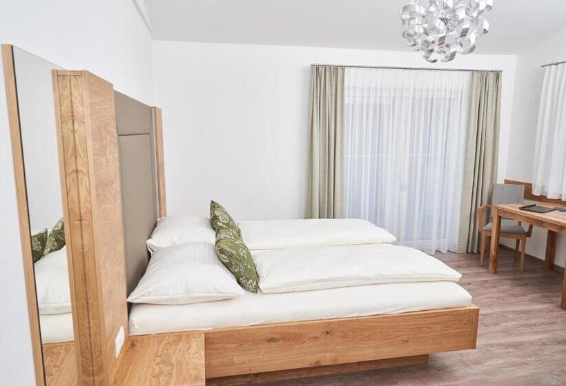 חדר דלוקס עם מרפסת, Weinhof   Gästehaus Maier