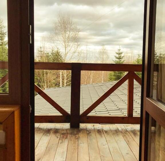 اتاق استاندارد با چشمانداز کوهستان, Dachna Sadyba Pb