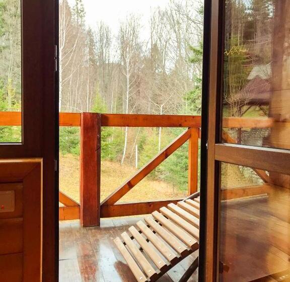 آپارتمان 3 خوابه, Dachna Sadyba Pb