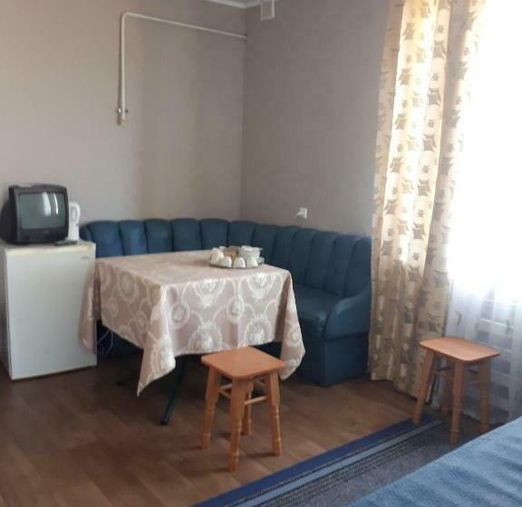 غرفة كومفورت ثلاثية, Gostynnyi Dvir
