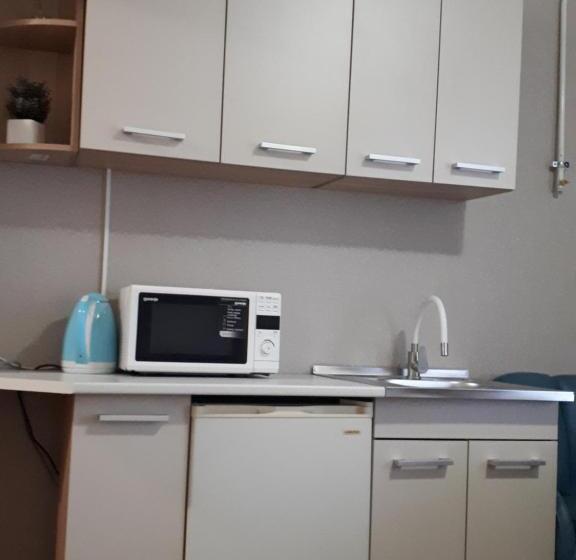 اتاق راحتی سه تخته, Gostynnyi Dvir