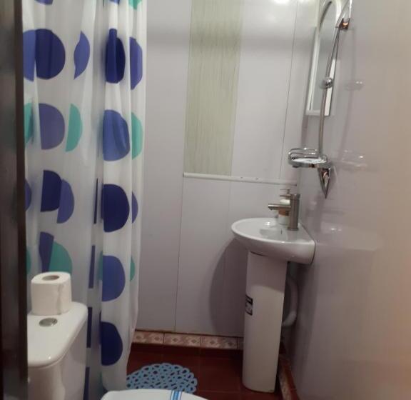 اتاق استاندارد, Gostynnyi Dvir