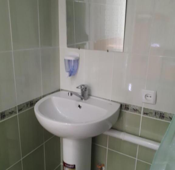 اتاق استاندارد, Gostynnyi Dvir