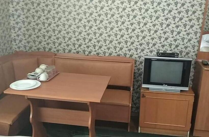 اتاق استاندارد, Gostynnyi Dvir