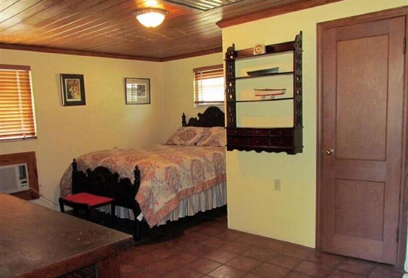 Standard Szoba, The Yearling Cabins