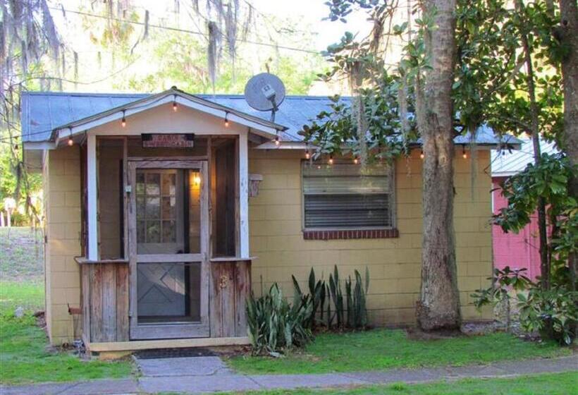 Standard Szoba, The Yearling Cabins