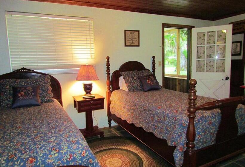 Standard Szoba, The Yearling Cabins