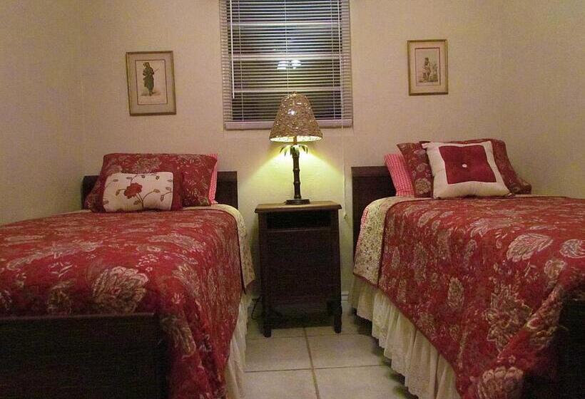 2 Szobás Ház, The Yearling Cabins