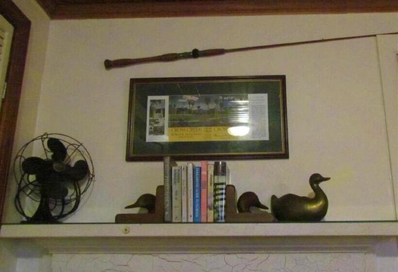 Standard Szoba, The Yearling Cabins