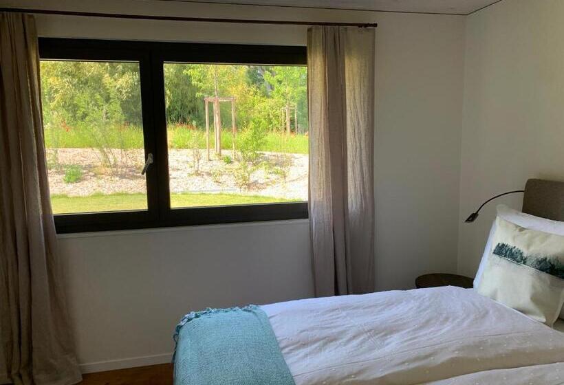 דירת חדר בקומת קרקע, Lodge Glardons