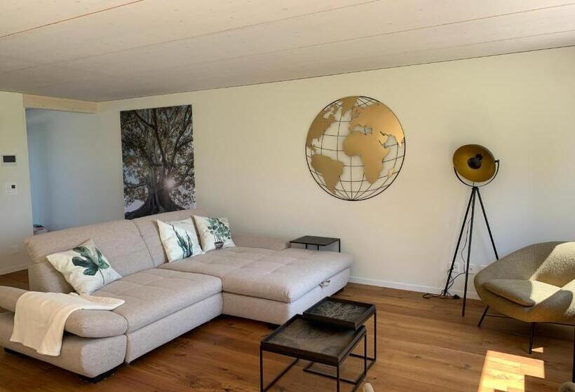 דירת חדר בקומת קרקע, Lodge Glardons