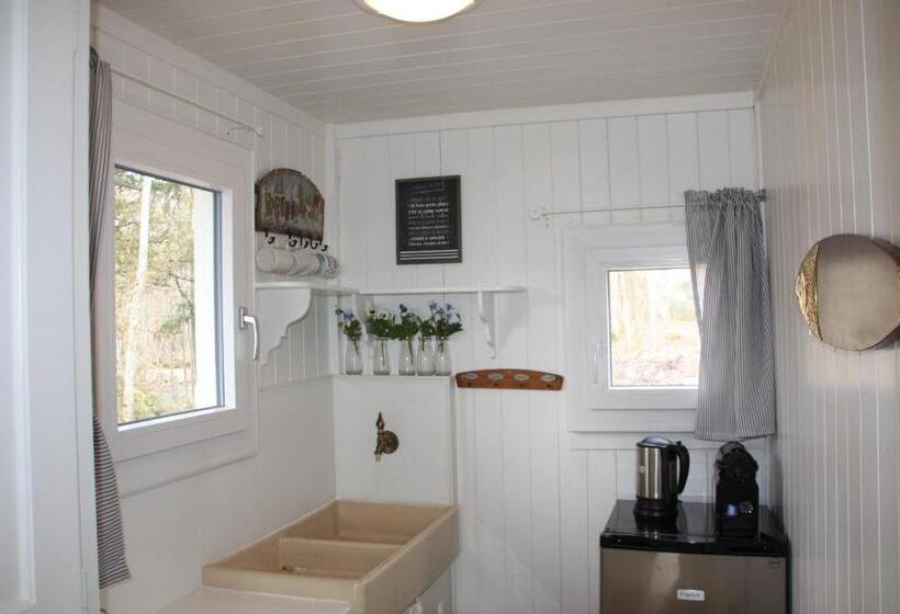 בקתת חדר, Lodge Glardons