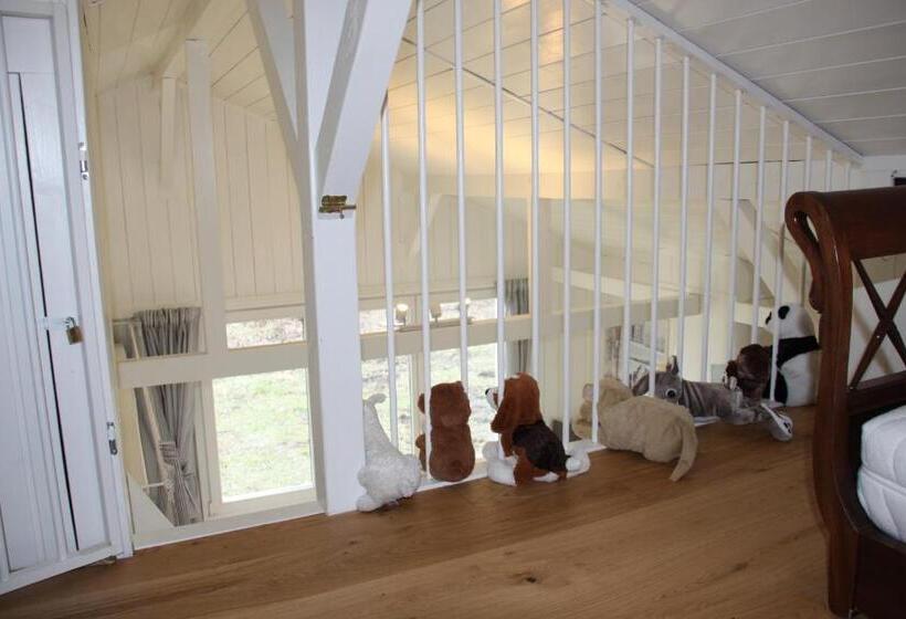 בקתת חדר, Lodge Glardons