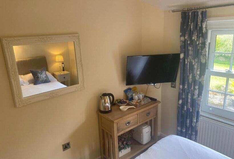 Номер Стандарт, Rooms At The Usk