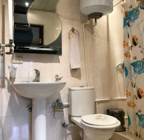 اتاق لوکس, Armenia Vansevan