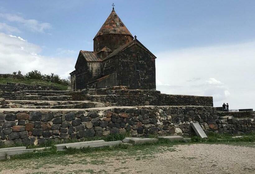 سوییت, Armenia Vansevan