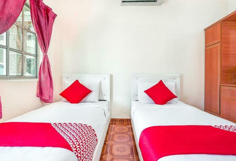 Номер Deluxe, D  Anjung Inn
