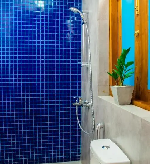 ガーデンビューファミリールーム, Roshara Nalla