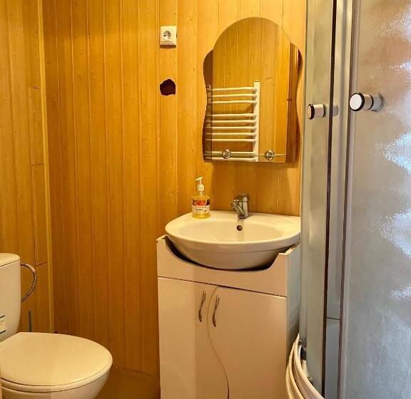 4인용 스탠다드 룸, Medova Hata