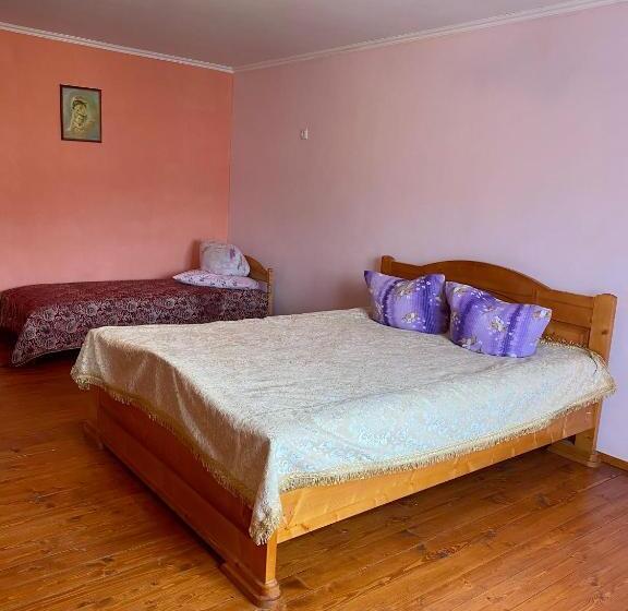 트리플 클래식 룸, Medova Hata