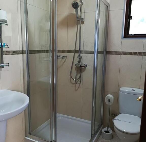 חדר אקונומי לארבעה, Pensiunea Perla Martiniei Nsd