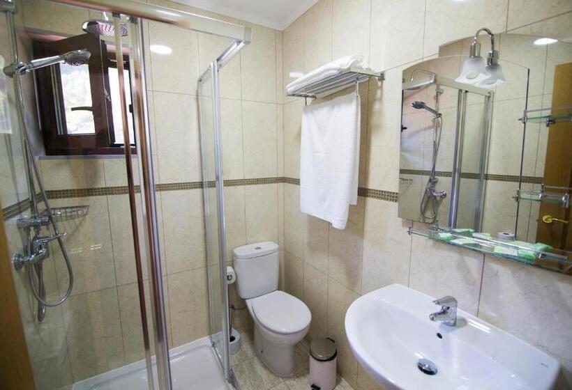 חדר אקונומי לארבעה, Pensiunea Perla Martiniei Nsd