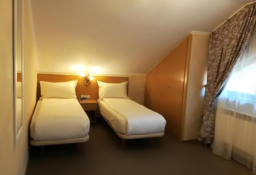 חדר אקונומי, Pensiunea Perla Martiniei Nsd