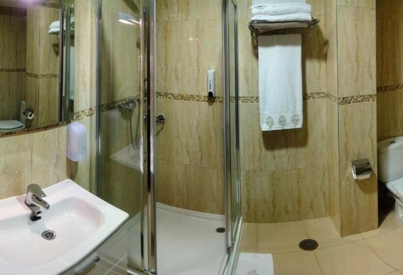 חדר סטנדרט לשלושה, Pensiunea Perla Martiniei Nsd