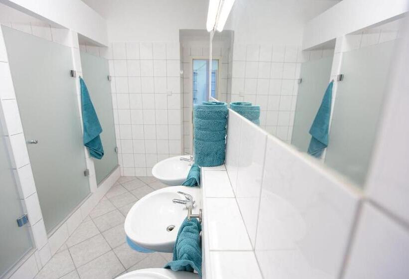 اتاق استاندارد یک نفره, Minidorms In Heart Of City Center