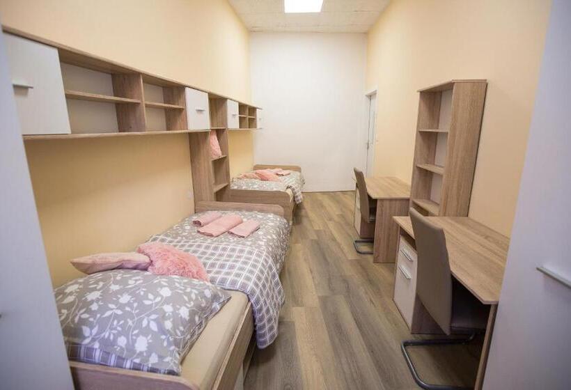 اتاق استاندارد, Minidorms In Heart Of City Center