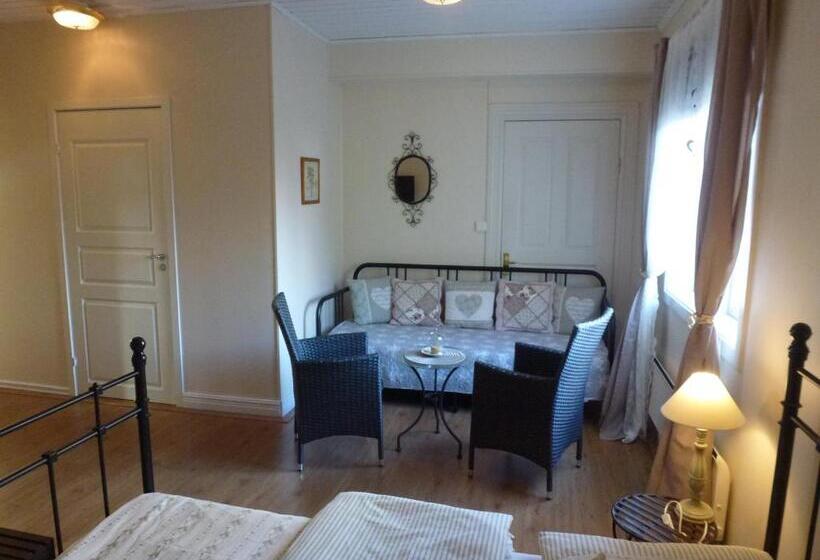 חדר סטנדרט לשלושה, L Vita Hästen Hästveda