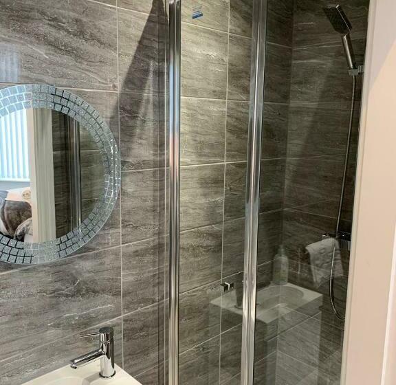 Четырехместный Номер Стандарт, Priory Suites