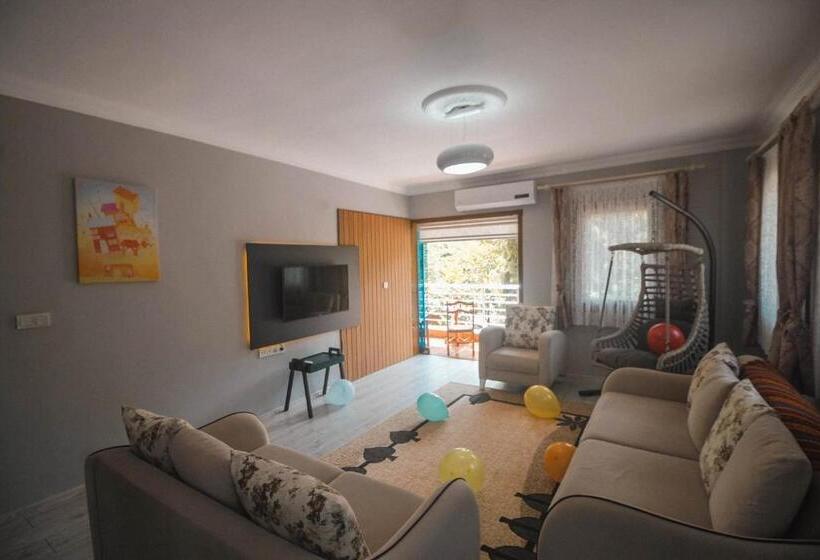 آپارتمان 1 خوابه, Efulim Apart