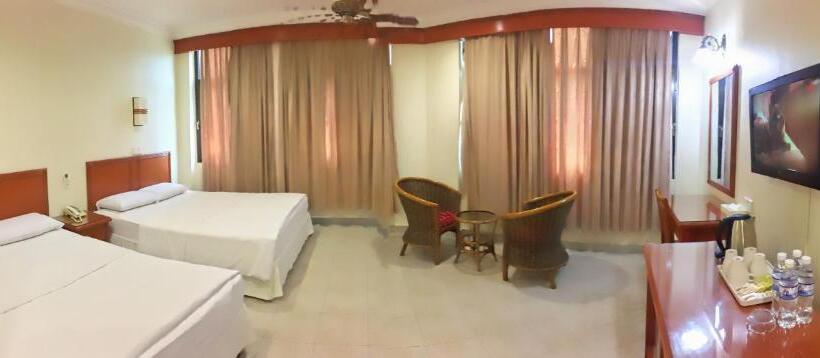 חדר משפחתי, Harbour View Hotel Sekinchan