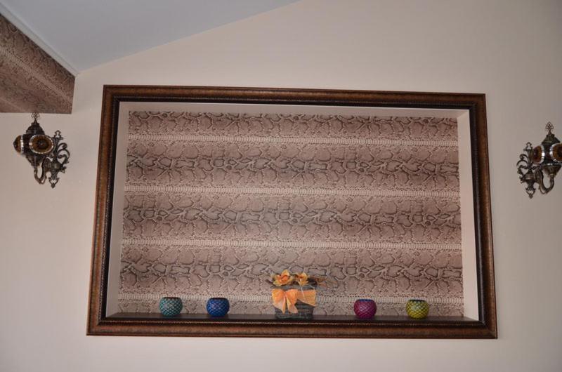 إستديو قياسى مزود بشرفة, Africa