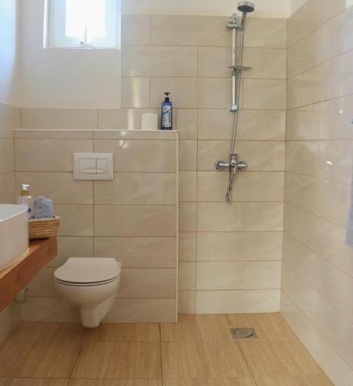 디럭스 룸, Karanga River Lodge