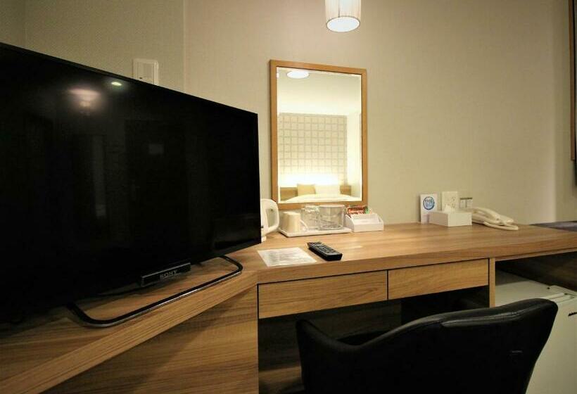 חדר אקונומי, Kiryu Grand