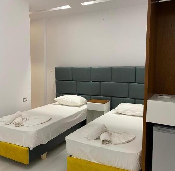 סוויטה משפחתית, Kristal Borsh