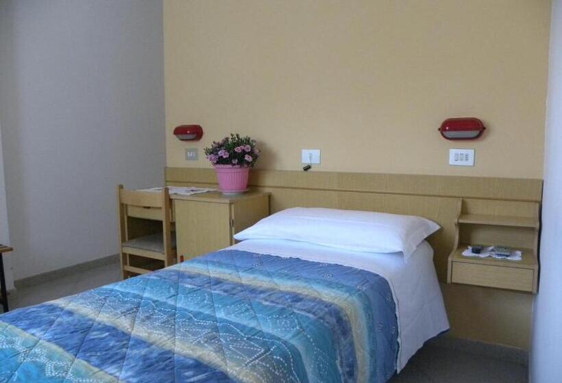 スタンダードシングルルーム, Pensione Andrea