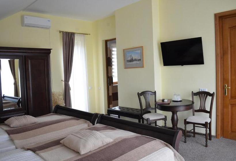 スタンダードルーム, Pensiunea Koruna