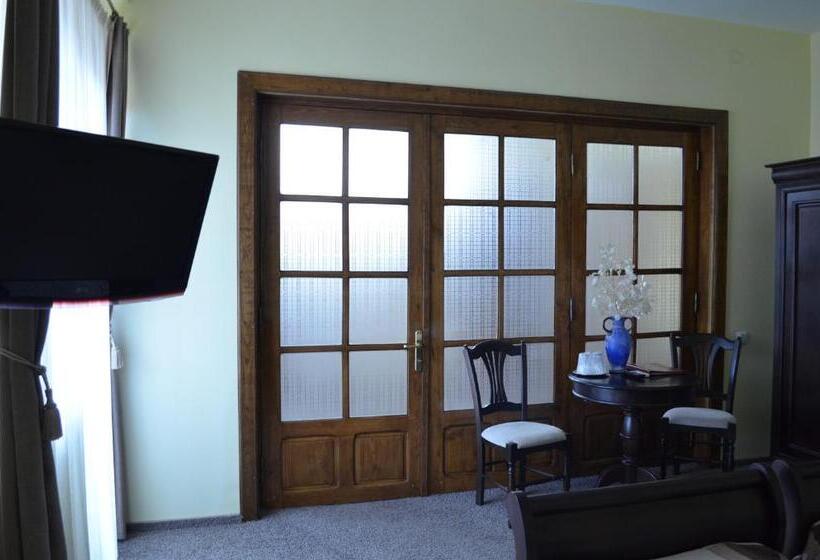 バルコニー付きジュニアスイート, Pensiunea Koruna