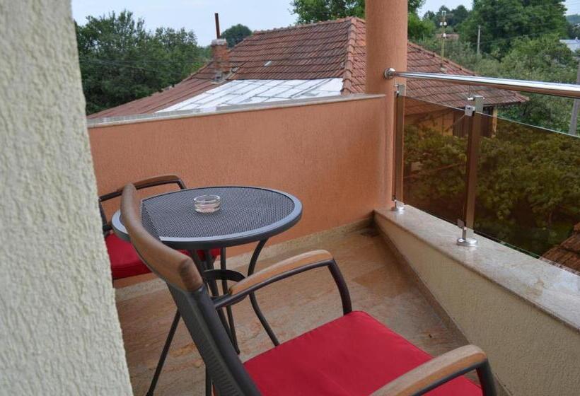 バルコニー付きジュニアスイート, Pensiunea Koruna