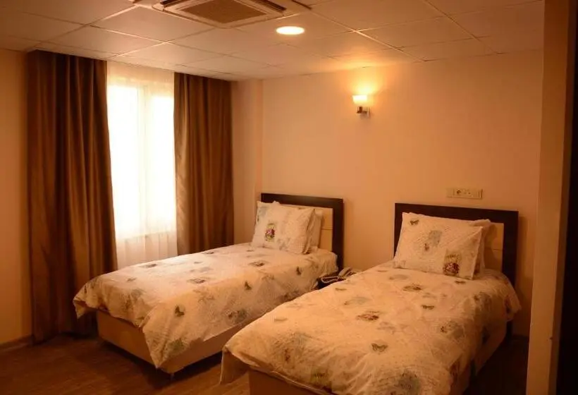 コンフォートルーム, Sts Hotel Luleburgaz