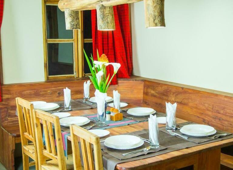 کلبه ییلاقی, Swiss Farm Cottage